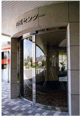 中国 円形の自動曲げられた引き戸、ホテルの自動スライド ガラス ドア サプライヤー
