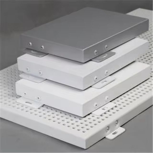 ホワイトグラスアルミニウムカーテンウォール 35dB 隔音 K=2.0W/(m2·K) 熱隔熱