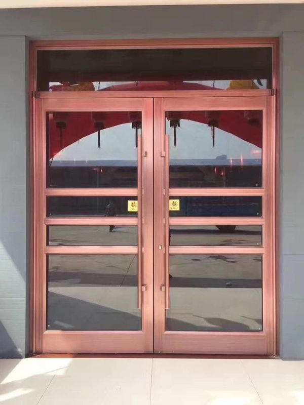 二層空っぽの冷たいガラス 赤色 中板スタイル 自動スイング Kfc Dy 自動付きの商用ドア